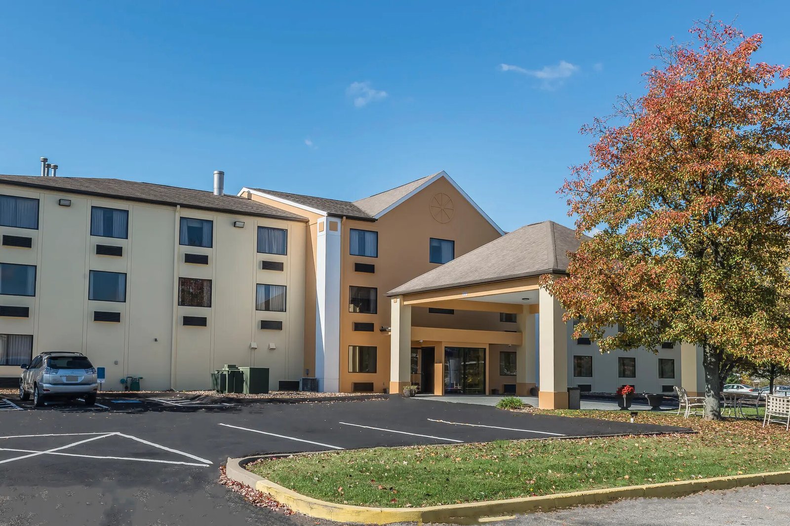 Existing Quality Inn & Suites Pittsburgh Harmarville property planned for conversion to Wingate by Wyndham.